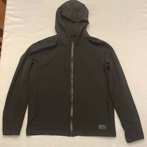 Abercrombie & Fitch Men’s Lightweight Performance Windbreaker